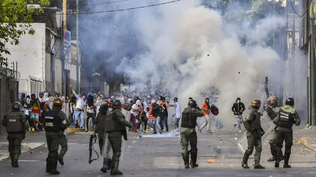 Resultado de imagen para CRISIS VENEZUELA VIOLENCIA 2019
