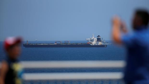 El superpetrolero «Grace 1», retenido hoy en Gibraltar