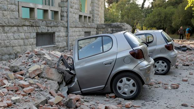 El terremoto ha dejado daños materiales considerables en Tirana