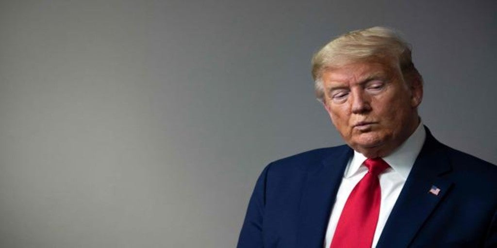 Trump recomienda taparse la cara, mientras él se resiste a hacerlo