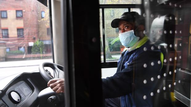 conductor-autobus-londres-kUQF--620x349@abc.jpg