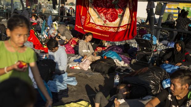 Alemania y Francia acogerán «el grueso» de 400 menores sin techo de Moria