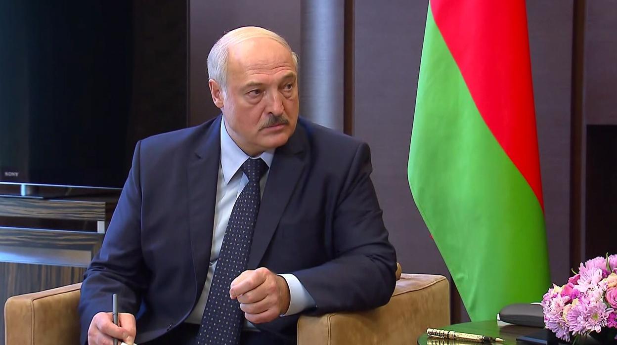 Lukashenko cerrará las fronteras con Polonia y Lituania y reforzará los controles con Ucrania