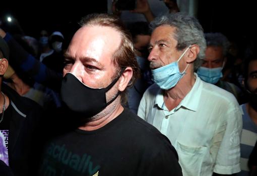 El actor Jorge Perugorría (izquierda)y el cineasta Fernando Pérez participaron también en la reunión con Rojas
