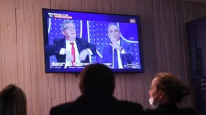 Jean-Luc Mélenchon y Eric Zemmour, durante el debate de la pasada noche