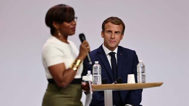 Macron preside una cumbre franco-africana sin líderes de gobiernos africanos