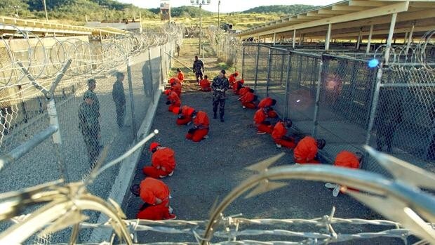 Biden pospone su promesa de cerrar el centro de detención de Guantánamo