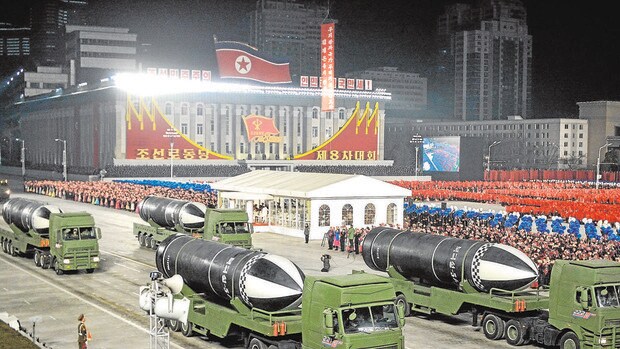 Corea del Norte lanza un misil balístico hacia las aguas del mar de Japón