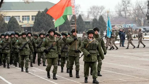 Comienza la retirada de Kazajistán del contingente de tropas liderado por Rusia