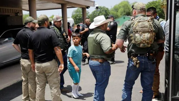 Imagen del tiroteo en una escuela de primera en Uvalde, Texas