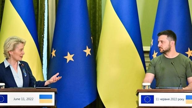 La Comisión Europea decide este viernes sobre la candidatura de Ucrania a la UE