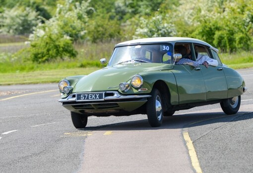 The Citroën DS will serve Michelin to spread the Radial