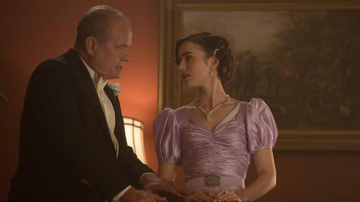 Kelsey Grammer y Lily Collins, como padre e hija