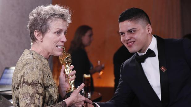 Frances McDormand y su hijo Pedro McDormand Coen