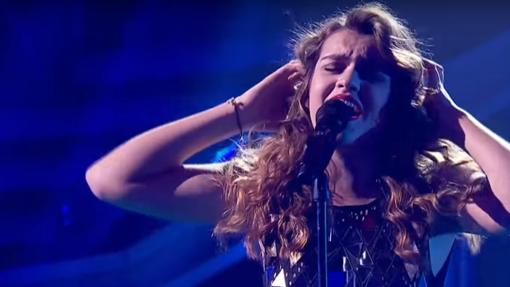 Amaia interpreta «Love in the brain»