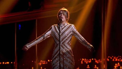 Amaia interpretando «Shake it out»