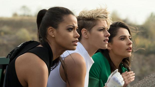 Ella Balinska, Kristen Stewart y Naomi Scott, en una fotografía de los nuevos Ángeles de Charlie