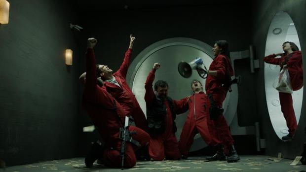 Elenco de «La casa de papel» durante una de las escenas de la serie