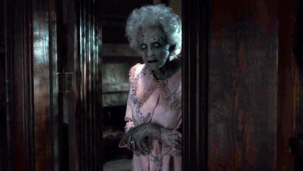 Fotograma de «La maldición de Hill House»