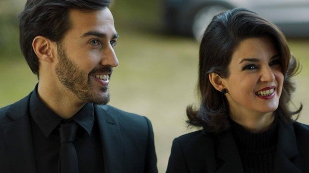 Nicolás Francella y Clara Lago en «El cuento de las comadrejas»
