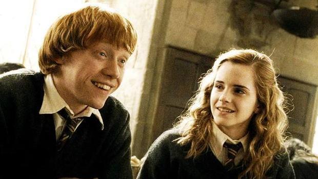 Ron Weasley y Hermione Granger son doblados por diferentes actores a lo largo de la saga