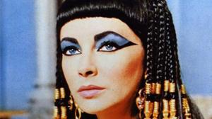 Cleopatra y una infidelidad legendaria: la tragedia del rodaje maldito que casi mata a Elizabeth Taylor