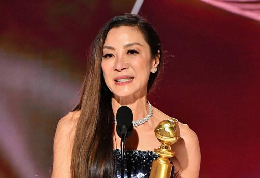 Michelle Yeoh bromeó con dar una paliza a la orquesta si no le dejaba terminar su discurso de agradecimiento por el Globo de Oro a mejor actriz por & # 039;Todo a la vez en todas partes & # 039;