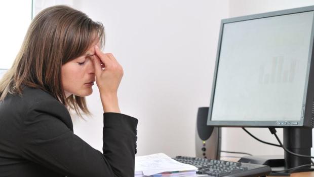 Es necesario realizar descansos de la vista al menos cada hora