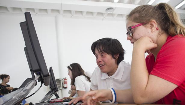 Los alumnos del curso «Yo me prep@ro», en el aula, en Toledo
