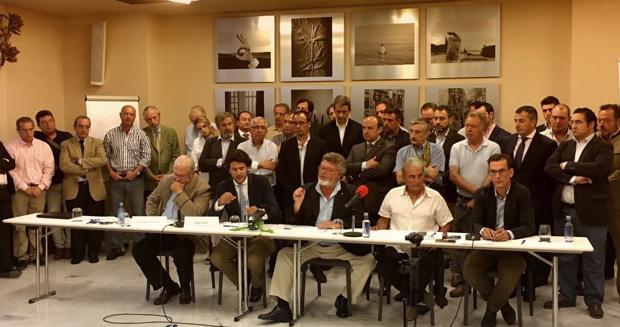 Representantes de los sectores de la caza y de la pesca en defensa del mundo rural