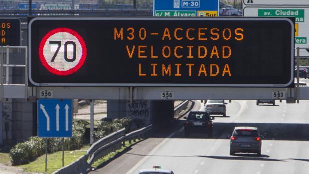La Dirección General de Tráfico contratará este año 134 examinadores, y varias decenas serán militares