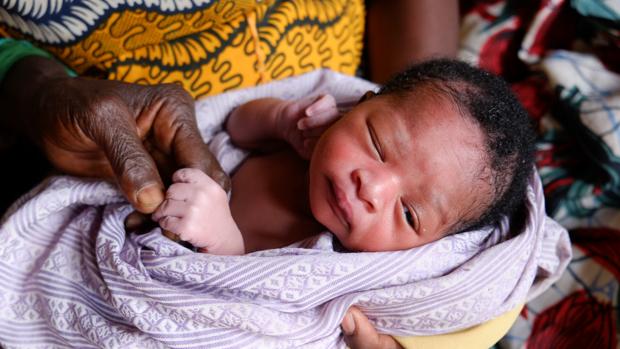La ratio de fertilidad en Níger es de 7,1 niños por mujer; en Chipre, las mujeres están teniendo un niño de media