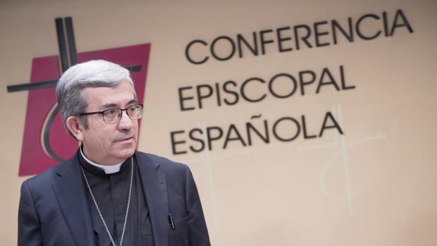 El secretario general de la Conferencia Episcopal Española, monseñor Luis Argüello