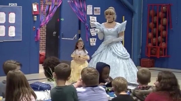 La princesa Disney en el acto de bienvenida a Morey Belanger