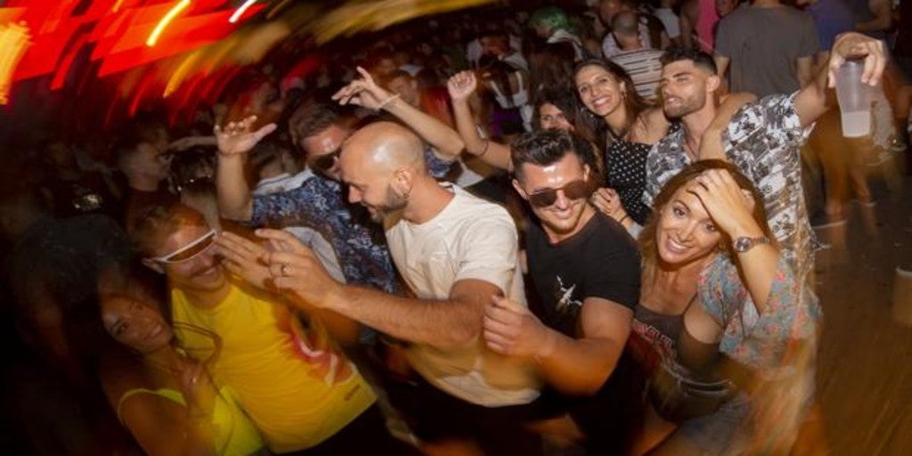 Las discotecas y locales de ocio nocturno podrán abrir sin pista ...