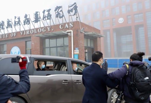La misión de la OMS también visitó el polémico Instituto de Virología de Wuhan, de donde Estados Unidos y algunos científicos sospechan que se escapó el SARS-CoV-2