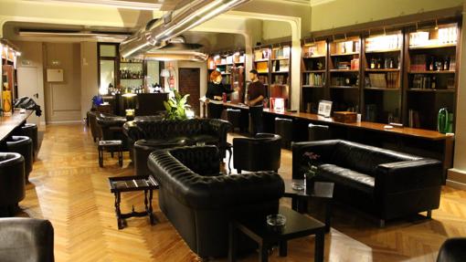 Biblioteca del club