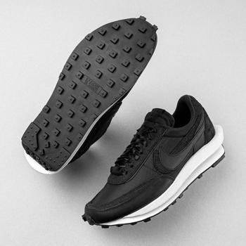 Vuelven las zapatillas negras, el modelo que ha desbancado a las clásicas  deportivas blancas