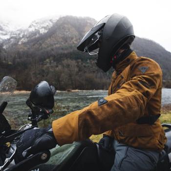 Gloves are key to safe driving