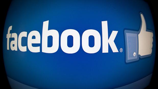 Los datos que recopila Facebook de sus usuarios llegan hasta el punto de recoger los metadatos de las imágenes