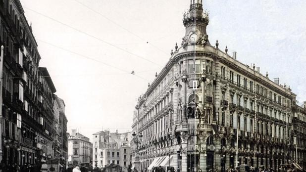 Así se puede ver el resultado antes y después de haber aplicado los filtros en una imagen de Madrid antigua