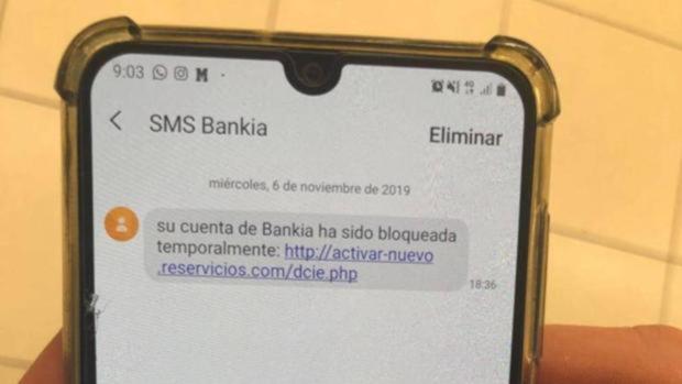 Cómo evitar que te «hackeen» el «smartphone» y te roben los datos y el dinero