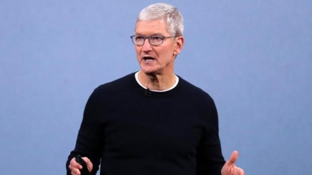 El CEO de Apple compara la descarga de 'apps' en Android con conducir sin airbag