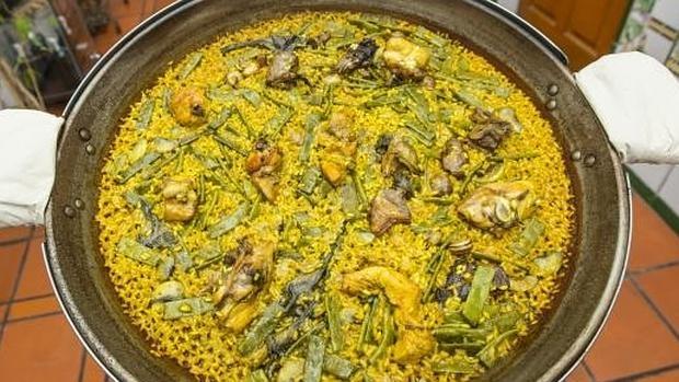 Una paella de Casa Carmela, en Valencia