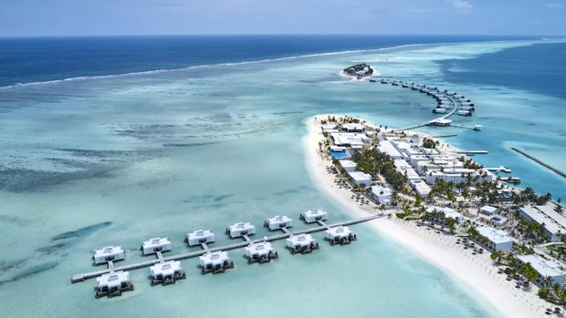 Los hoteles españoles construidos sobre el océano en las Maldivas