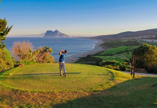 Alcaidesa Links (San Roque), in front of Gibraltar